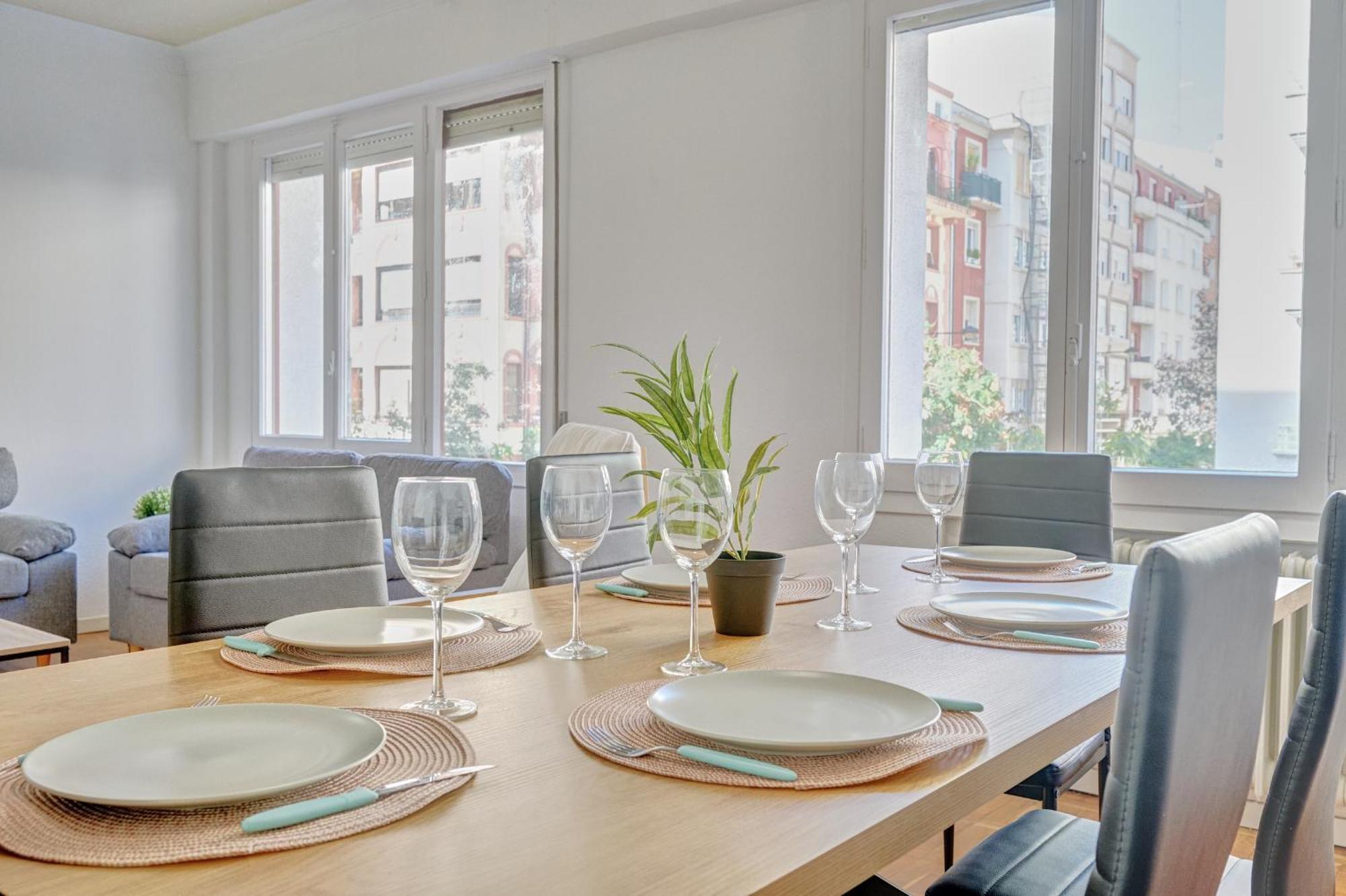 Apartamento Tempranillo Logrono By Clabao Екстериор снимка