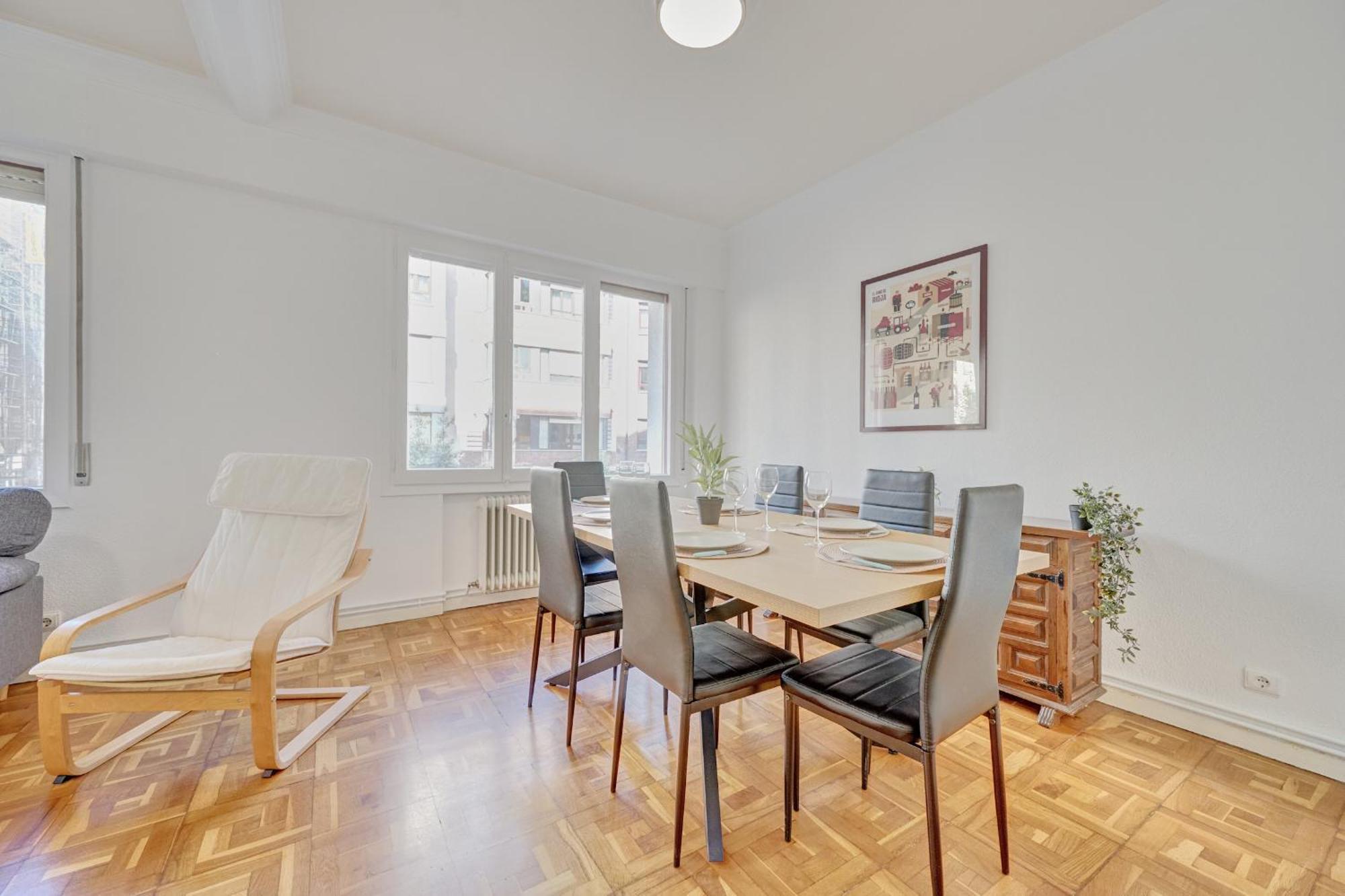 Apartamento Tempranillo Logrono By Clabao Екстериор снимка